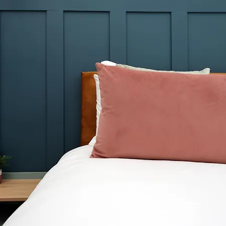 No 8 Grosvenor - 10min Walk From Cabot Circus شقة *