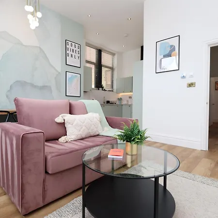 Apartment No 8 Grosvenor - 10min Walk From Cabot Circus