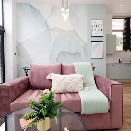 No 8 Grosvenor - 10min Walk From Cabot Circus Apartment *