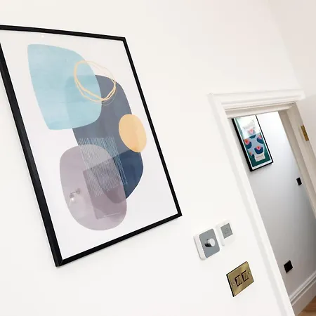 No 8 Grosvenor - 10min Walk From Cabot Circus