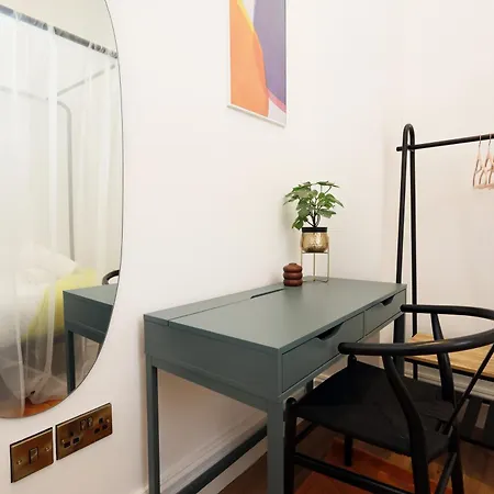No 8 Grosvenor - 10min Walk From Cabot Circus בריסטול