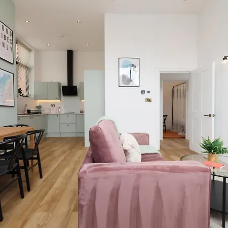 公寓 No 8 Grosvenor - 10min Walk From Cabot Circus *
