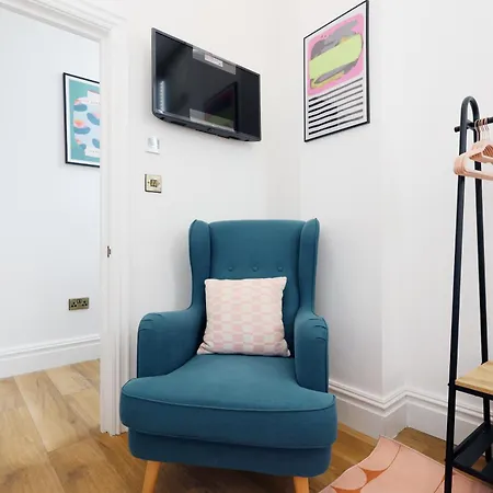 Apartment No 8 Grosvenor - 10min Walk From Cabot Circus Bristol