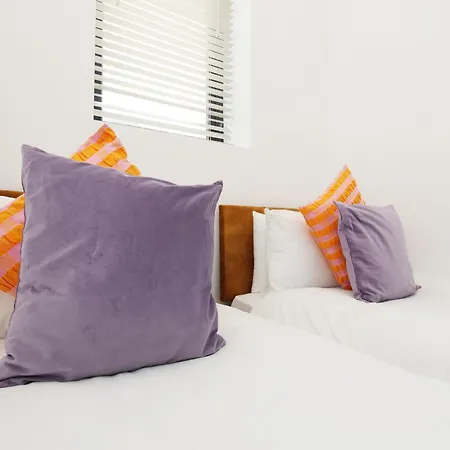 No 8 Grosvenor - 10min Walk From Cabot Circus *